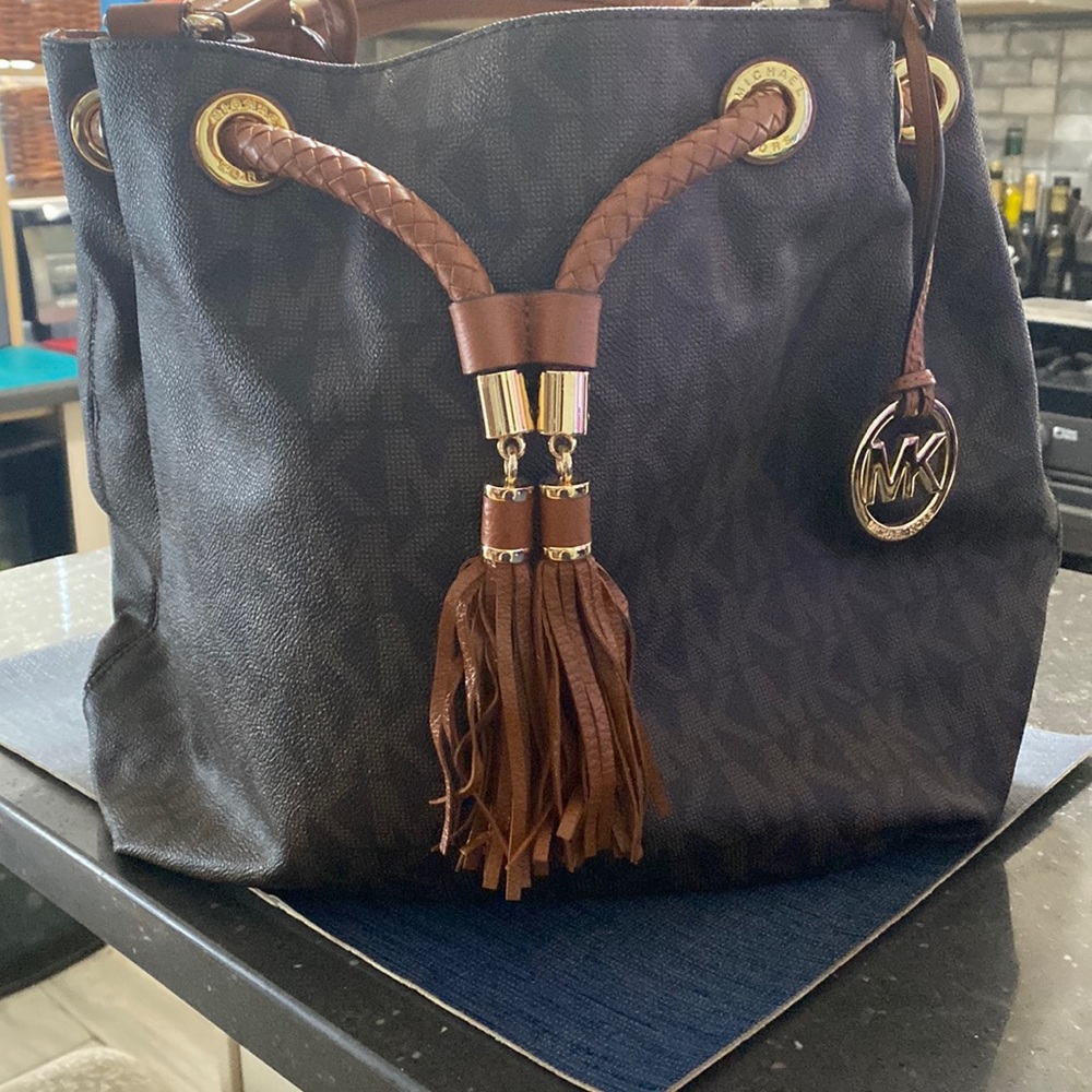 Classic  Michael Kors tote bag